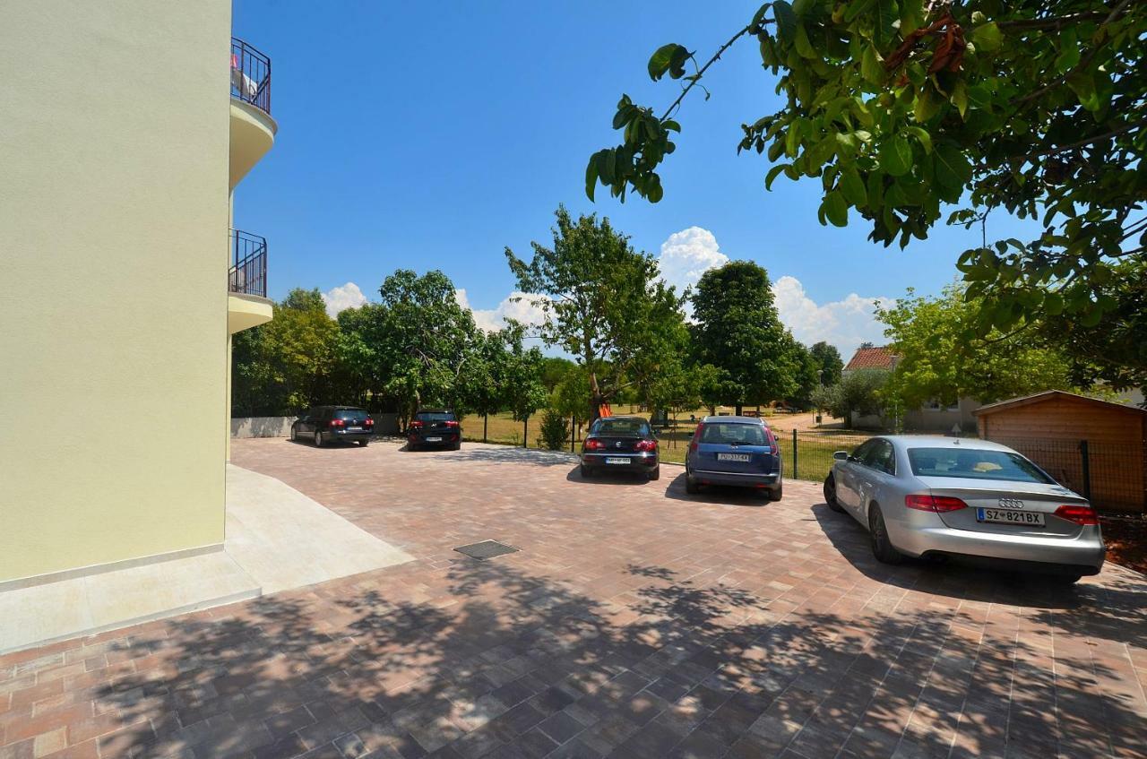 Stella Apartments Novigrad  Exterior photo
